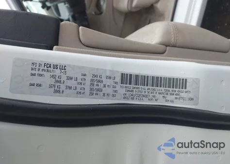 2015 Jeep Grand Cherokee Overland z USA, uszkodzony, nr VIN 1C4RJFCG2FC942817